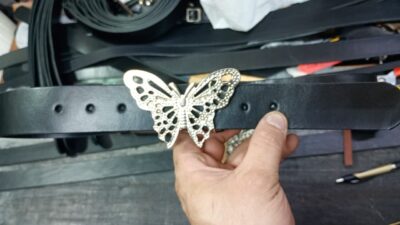 Vendo cinturón de cuero hombre mujer .rastras etc