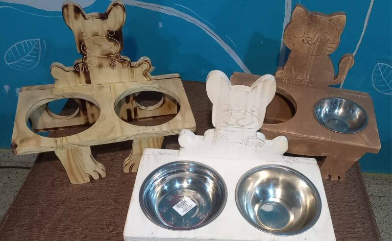 Comederos para gatos y perros con 2 platos
