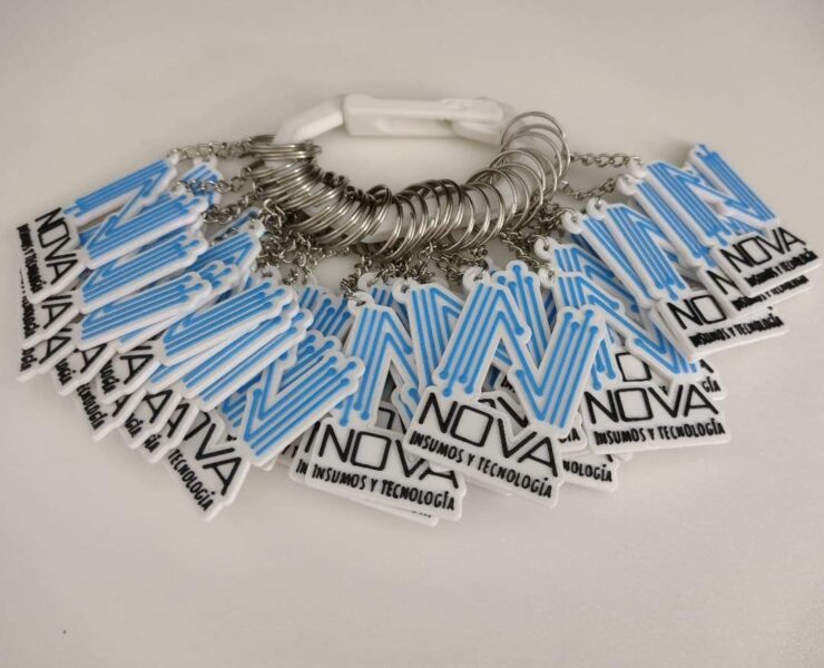 Llaveros personalizados Logo