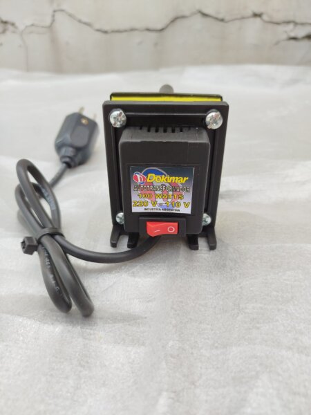 Autotrafo 220 / 110V - 100 Watts