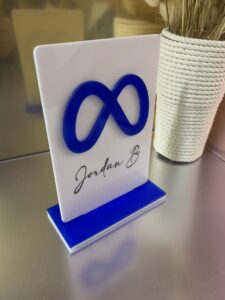 Carteles de acrilico personalizado