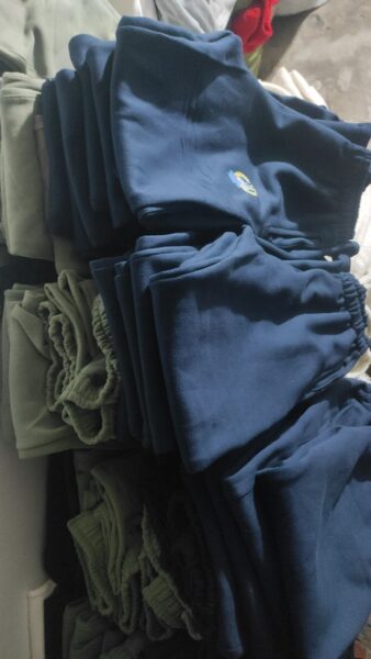 Ropa unisex de grandes y chicos