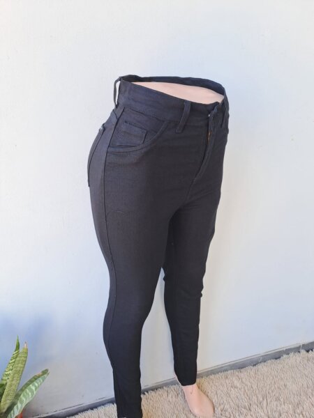 TALLES ESPECIALES JEANS DAMA