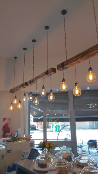 Lampara colgante industrial con madera, Tirante 4x4 de 4 luces